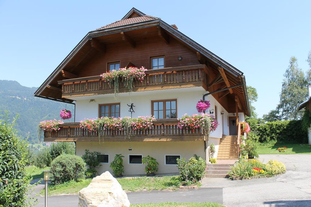 Pension Neuhof Ossiach Buitenkant foto